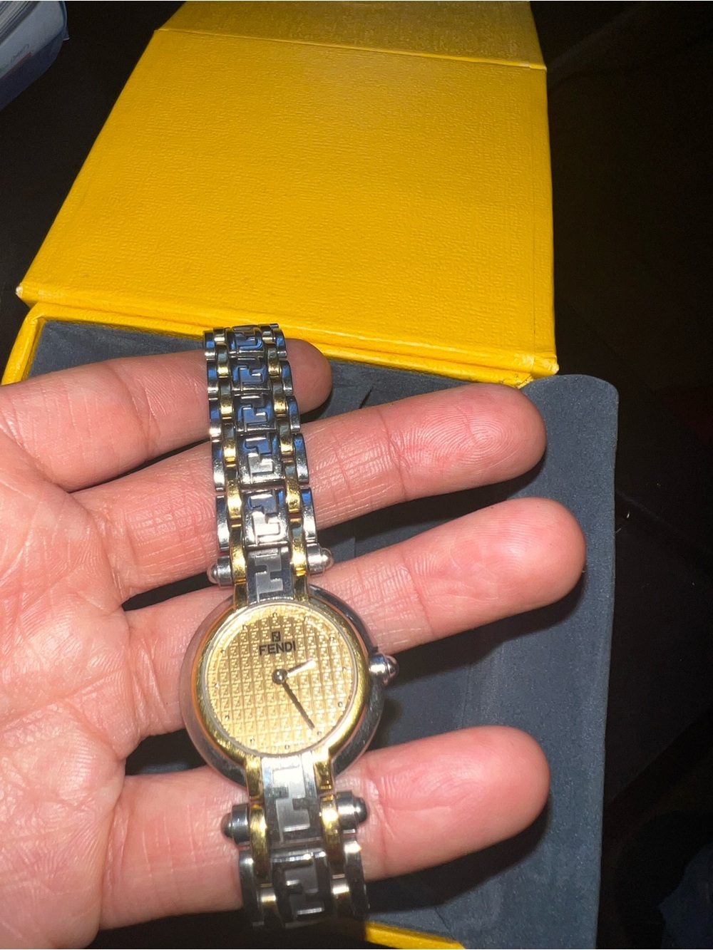 Authentic Fendi Zucca  silver watch